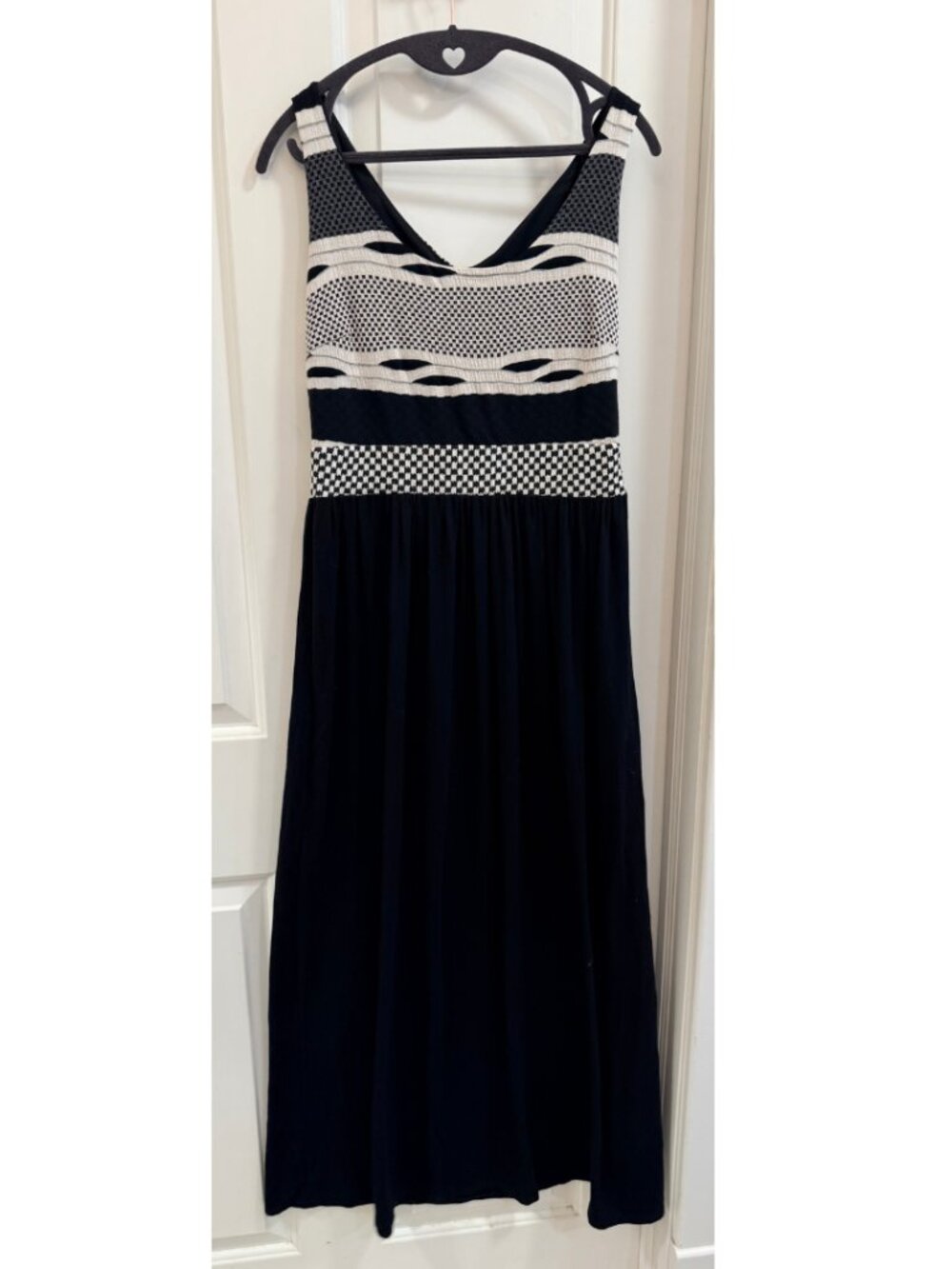 Everleigh Black & Ivory Geometric Cutout Maxi Dress Medium Petite